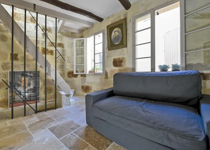 Townhouse With Loggia & Views * Uzès