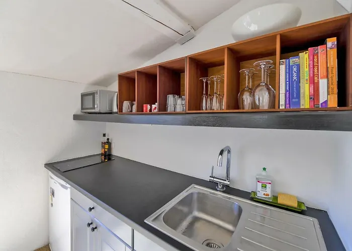 Townhouse With Loggia & Views * Uzès