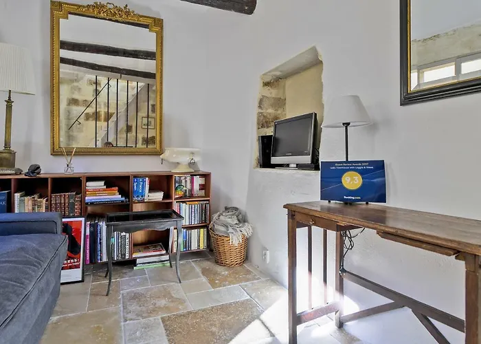 Townhouse With Loggia & Views * Uzès