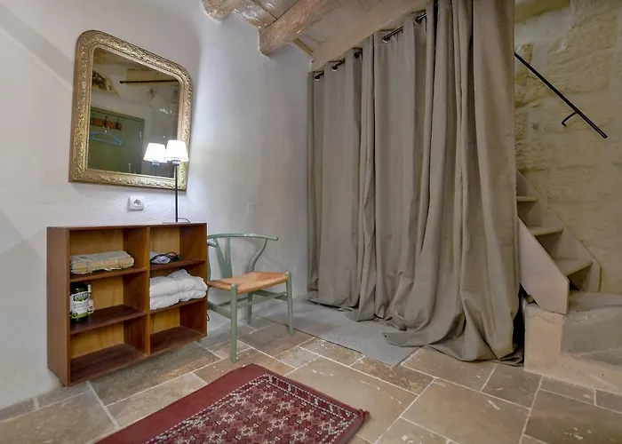 Townhouse With Loggia & Views * Uzès