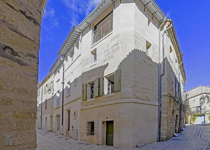 Townhouse With Loggia & Views
